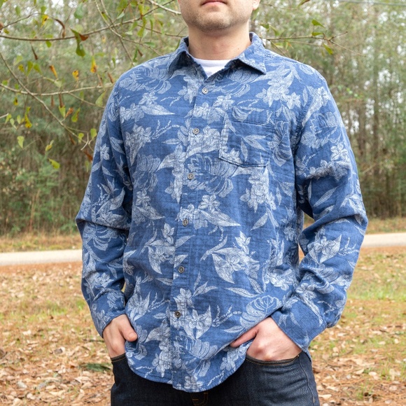 Tommy Bahama Other - Tommy Bahama Jeans Floral Quilted Long Sleeve